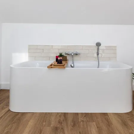 2 The Croft * Skipton