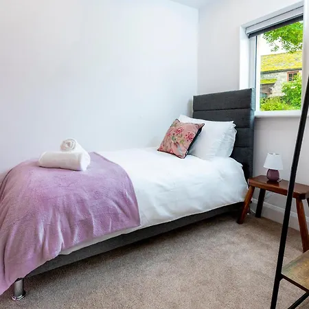 2 The Croft * 斯基普顿